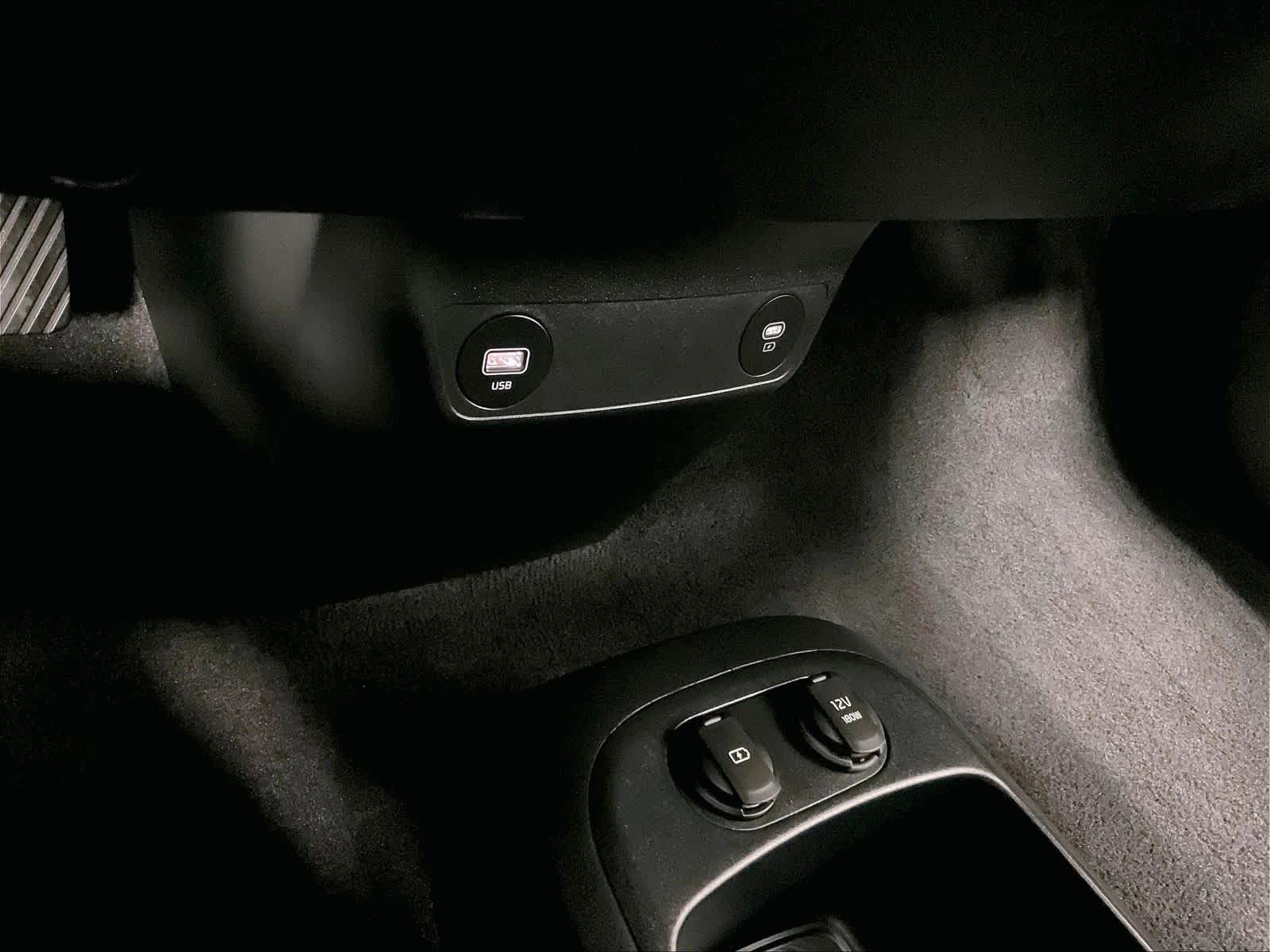 2022 Kia EV6 Wind - Photo 26