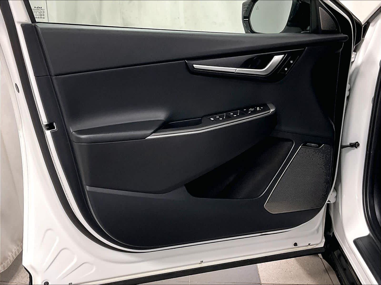 2022 Kia EV6 Wind - Photo 9