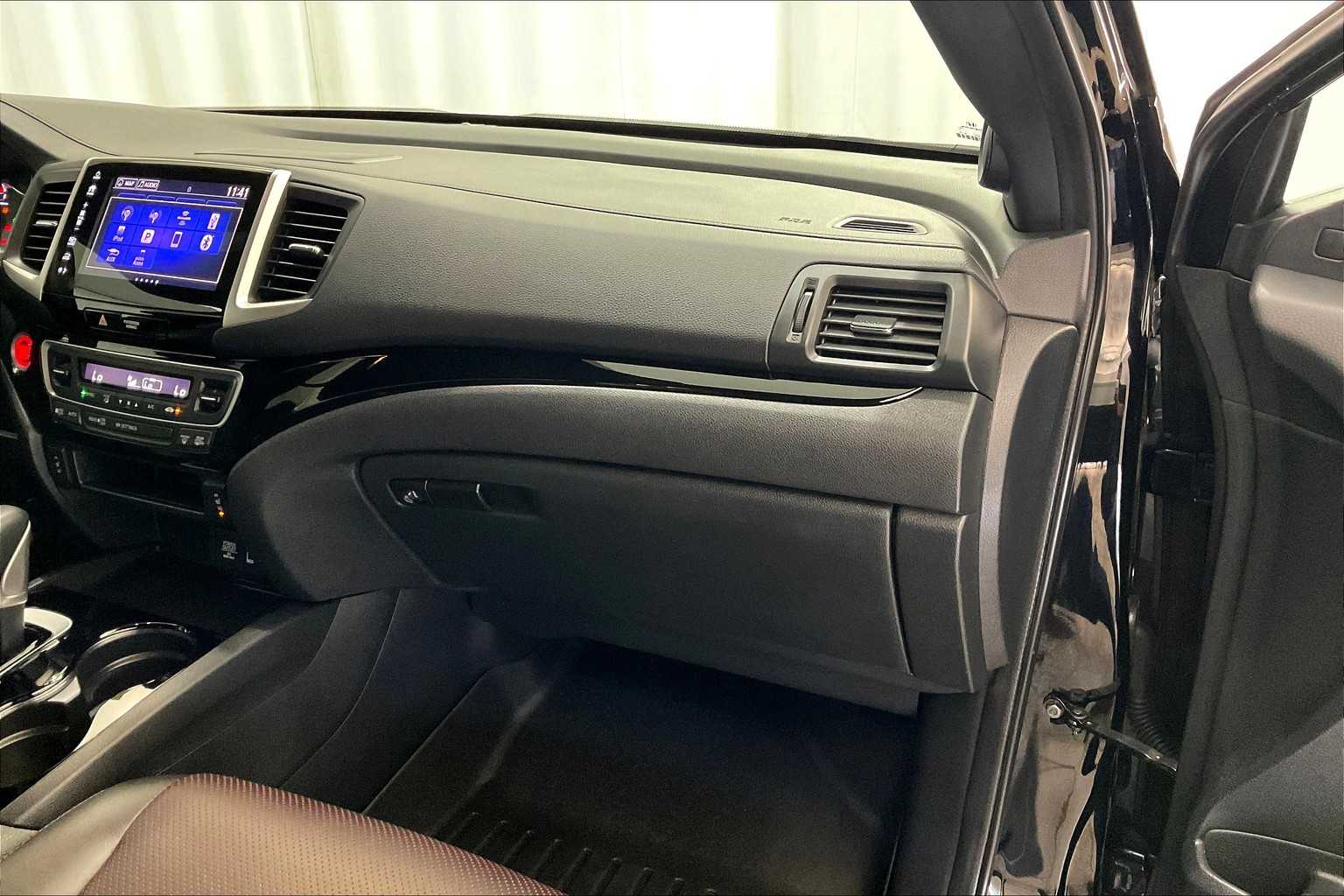 2017 Honda Ridgeline Black Edition - Photo 13