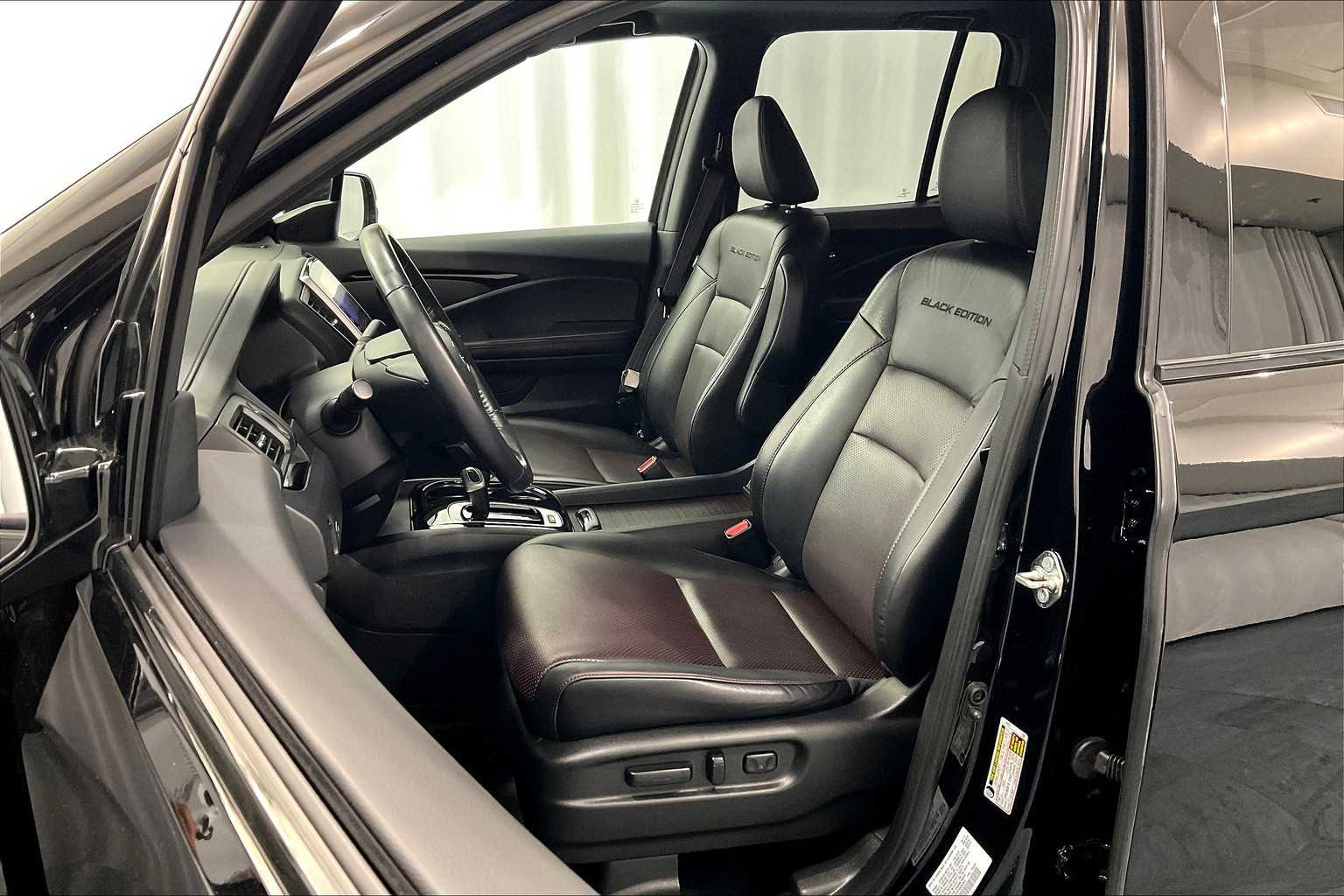 2017 Honda Ridgeline Black Edition - Photo 10