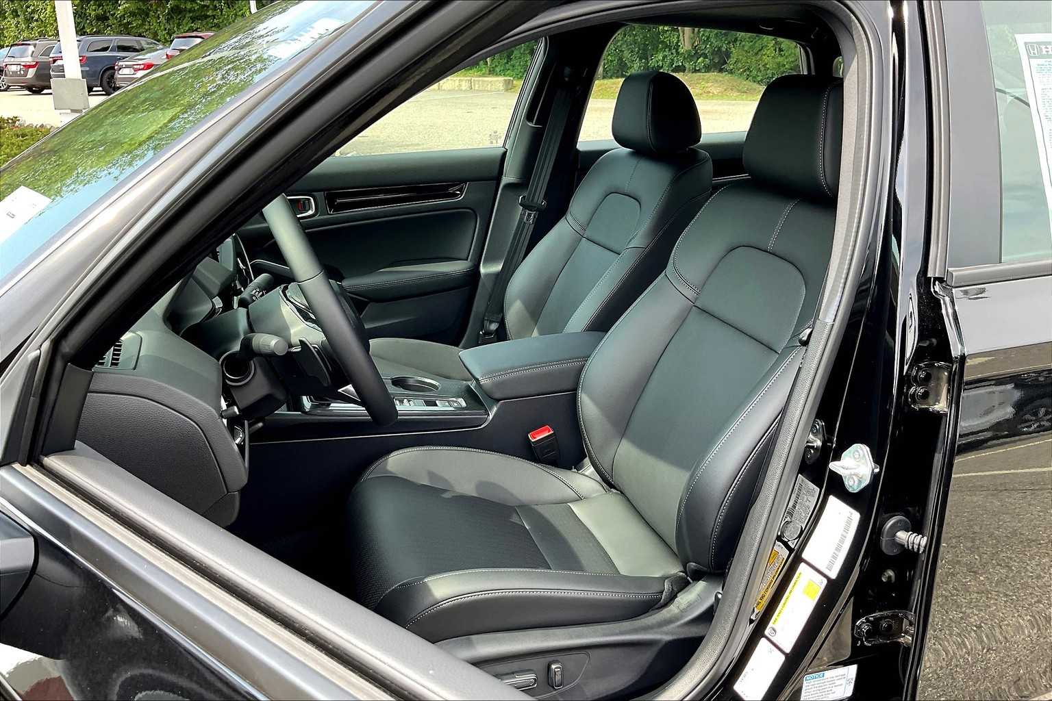 2025 Honda Civic Hybrid Sport Touring - Photo 11