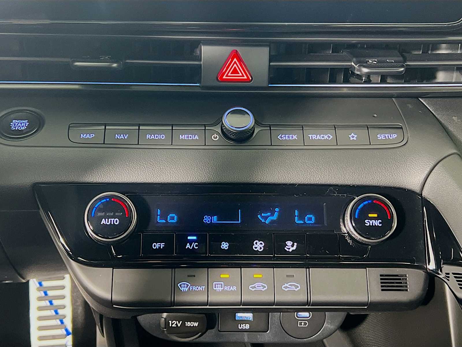 2025 Hyundai Elantra Hybrid SEL Sport - Photo 11