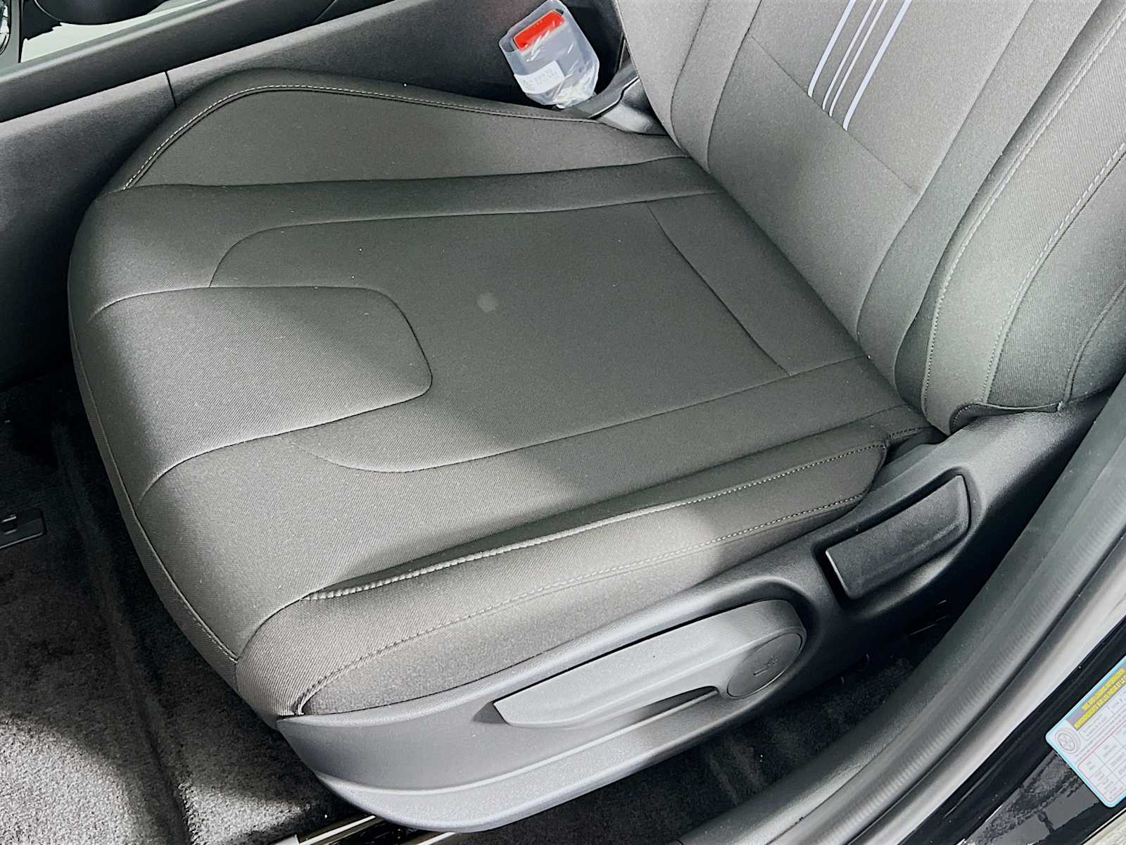 2025 Hyundai Elantra Hybrid SEL Sport - Photo 17