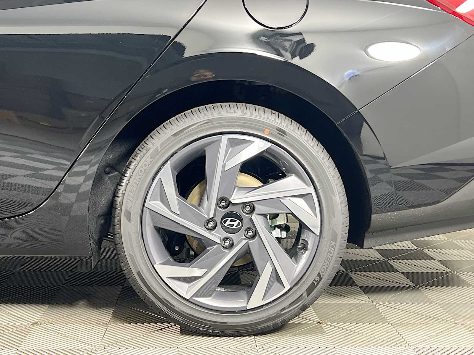 2025 Hyundai Elantra Hybrid SEL Sport - Photo 19