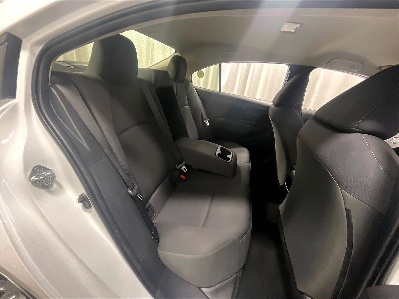 2022 Toyota Corolla LE - Photo 16
