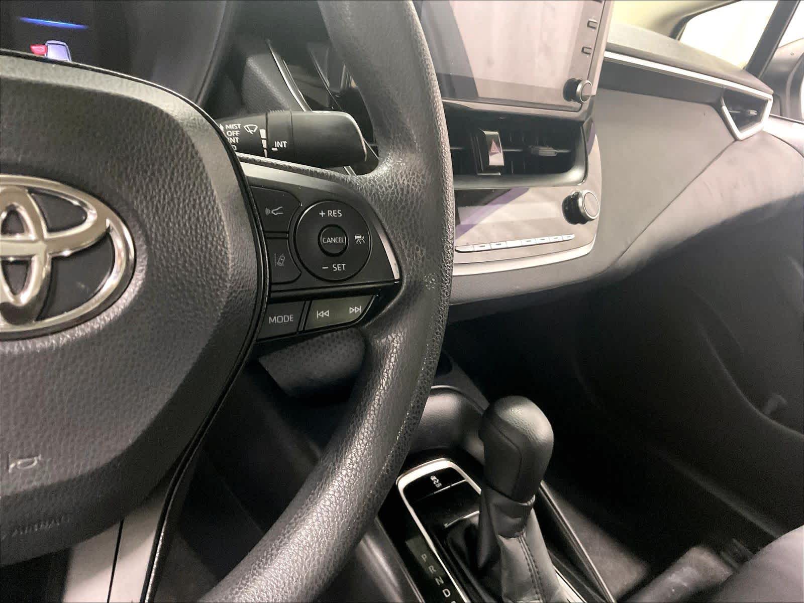 2022 Toyota Corolla LE - Photo 23