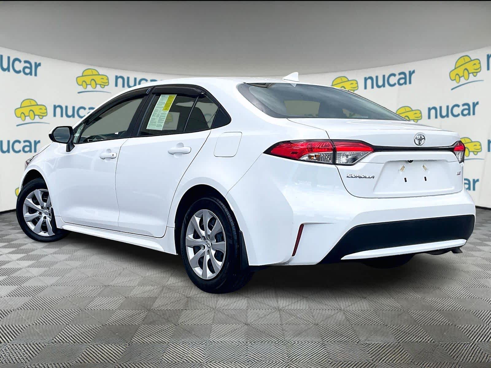 2022 Toyota Corolla LE - Photo 4