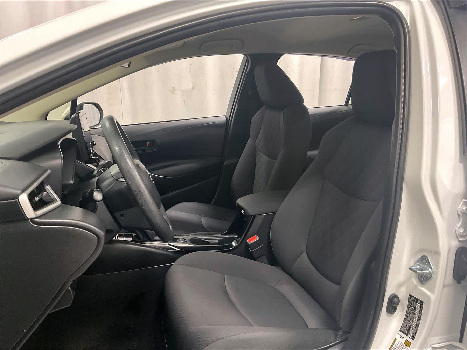 2022 Toyota Corolla LE - Photo 10
