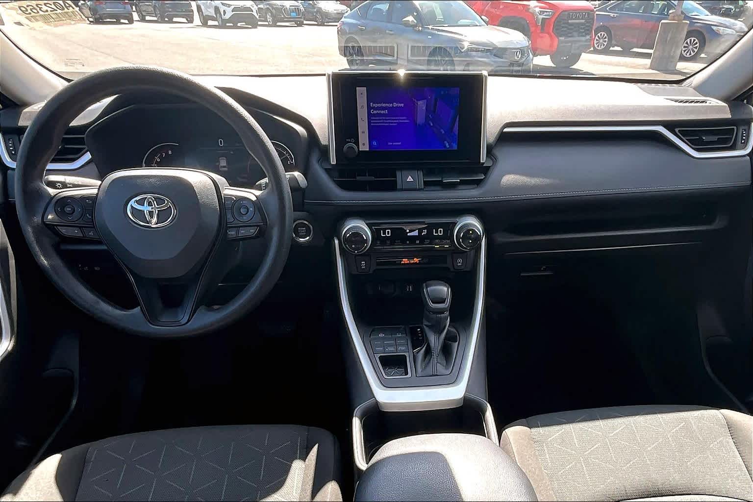 2024 Toyota RAV4 XLE - Photo 21