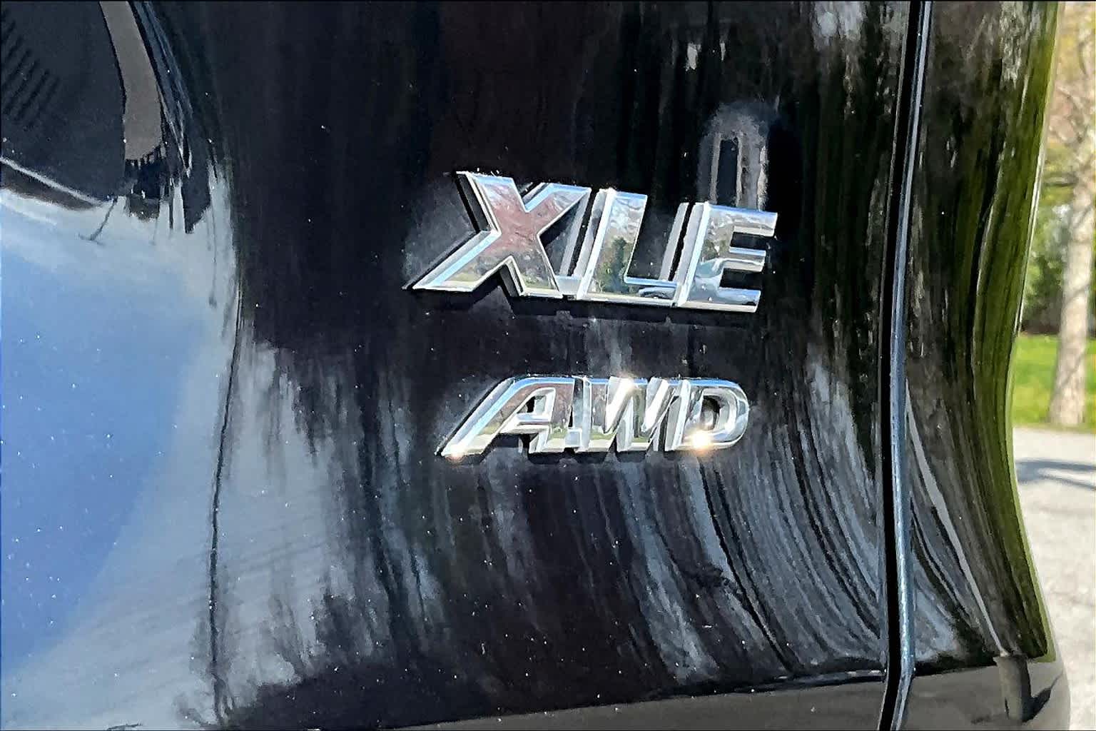 2024 Toyota RAV4 XLE - Photo 29