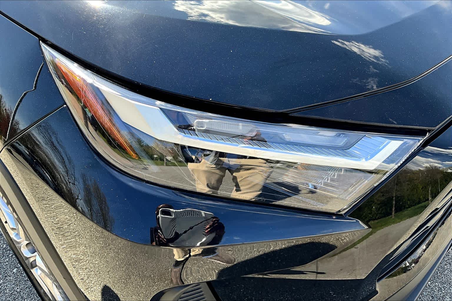2024 Toyota RAV4 XLE - Photo 33