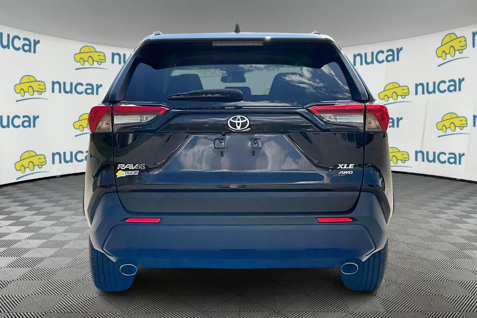 2024 Toyota RAV4 XLE - Photo 5