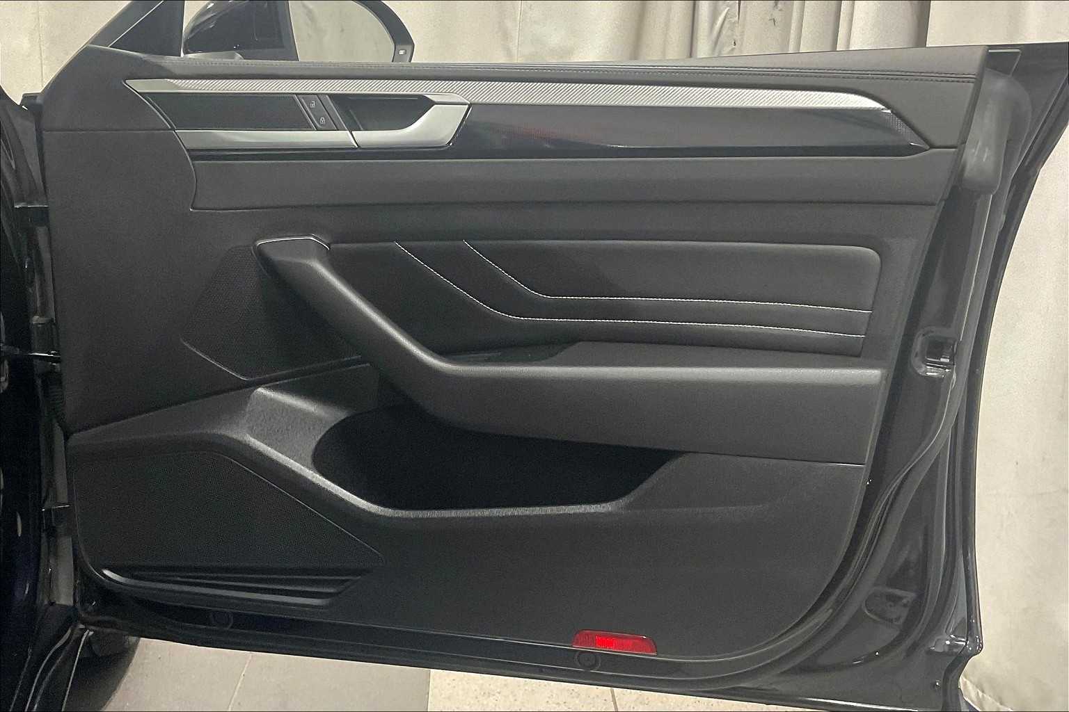 2022 Volkswagen Arteon SEL R-Line - Photo 12