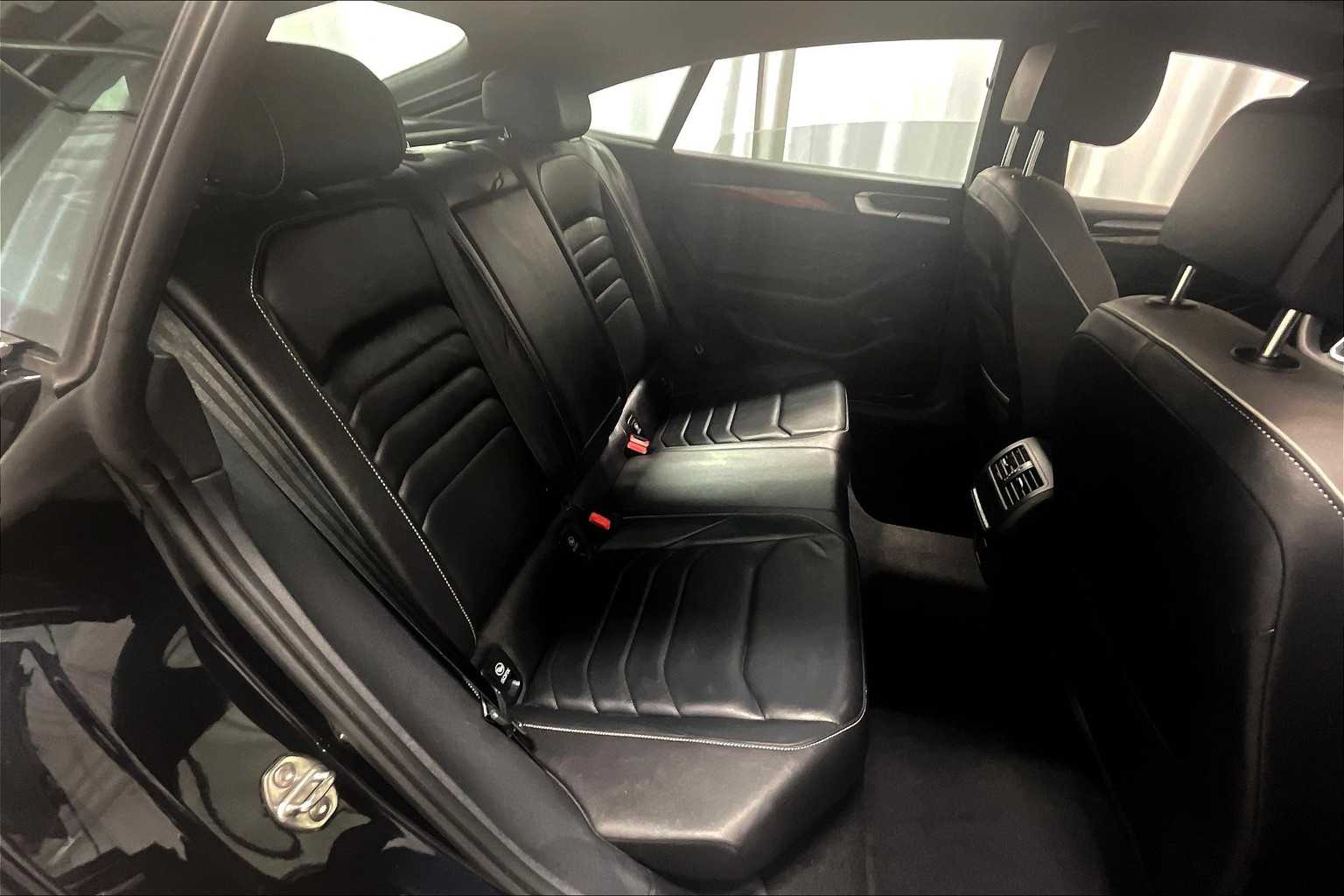 2022 Volkswagen Arteon SEL R-Line - Photo 16