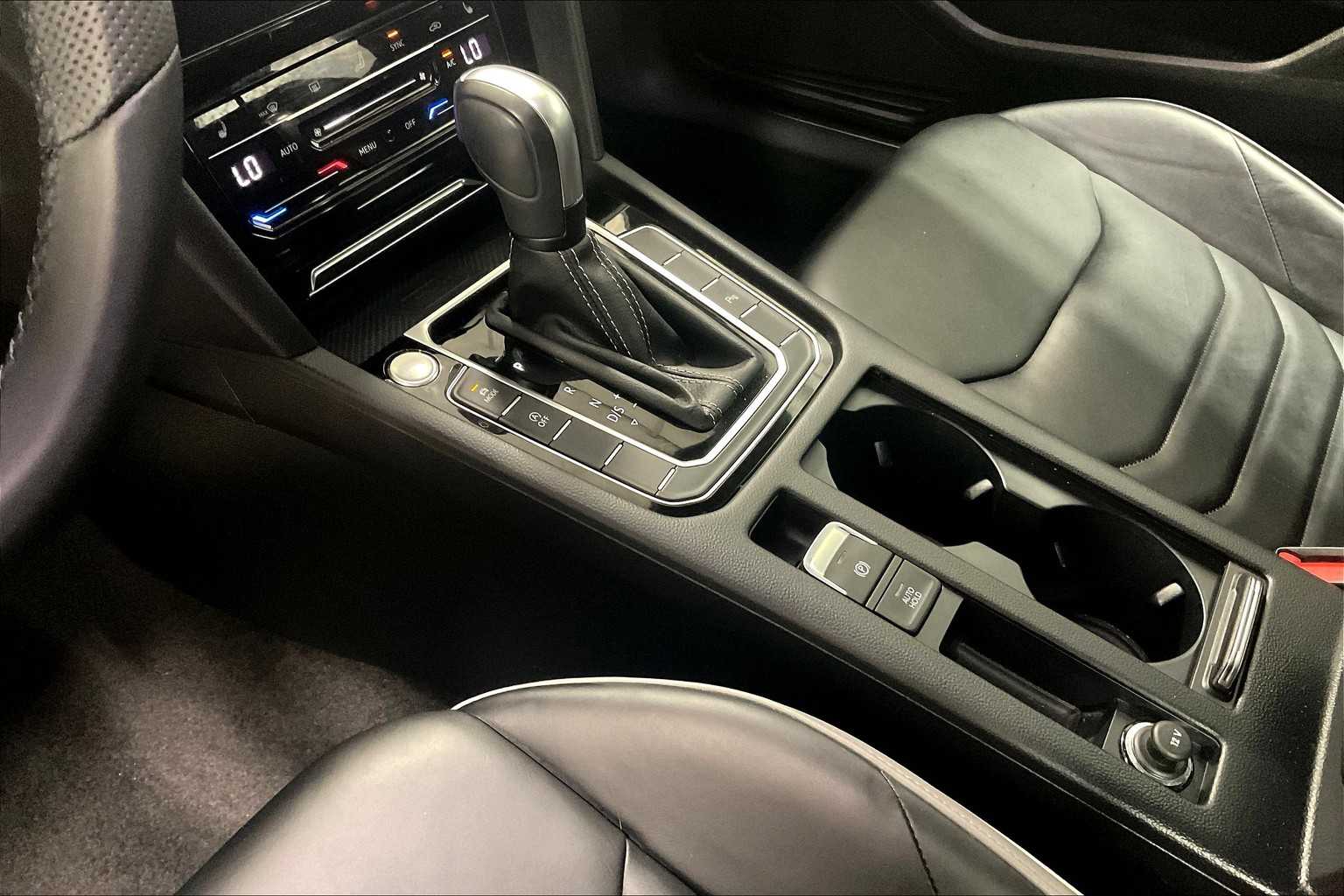 2022 Volkswagen Arteon SEL R-Line - Photo 20
