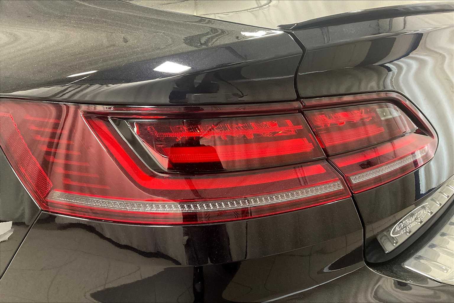 2022 Volkswagen Arteon SEL R-Line - Photo 34