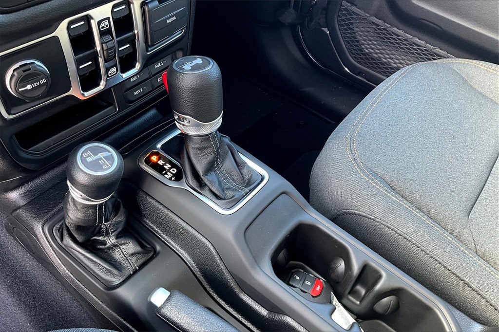 2025 Jeep Wrangler Sport S - Photo 14