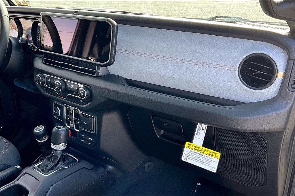 2025 Jeep Wrangler Sport S - Photo 10