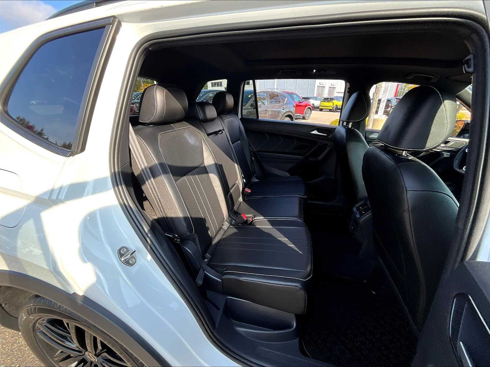 2022 Volkswagen Tiguan SE R-Line Black - Photo 16