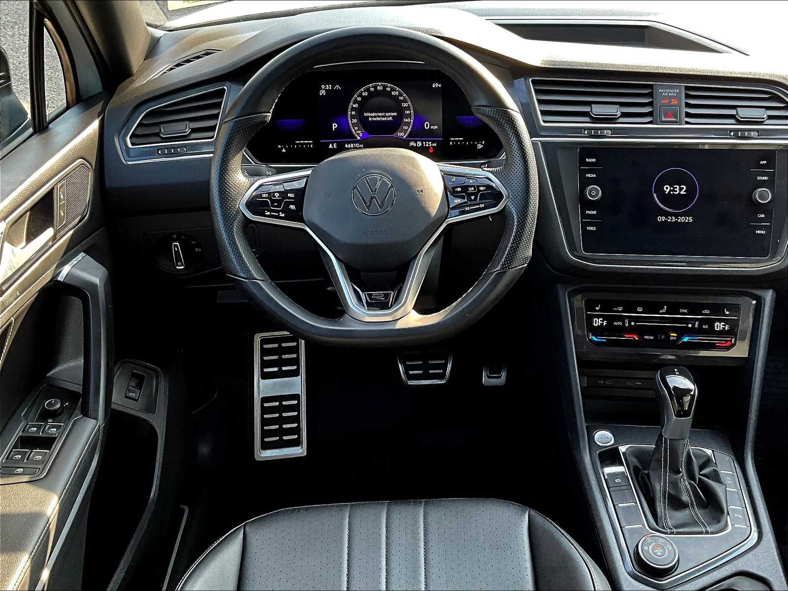 2022 Volkswagen Tiguan SE R-Line Black - Photo 17