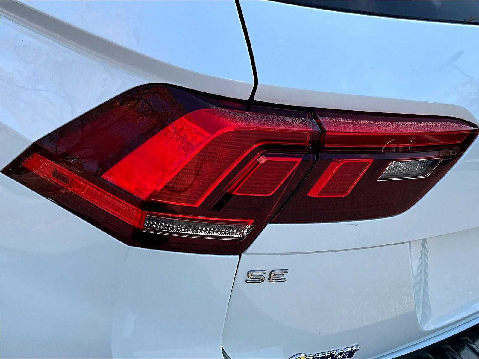 2022 Volkswagen Tiguan SE R-Line Black - Photo 33