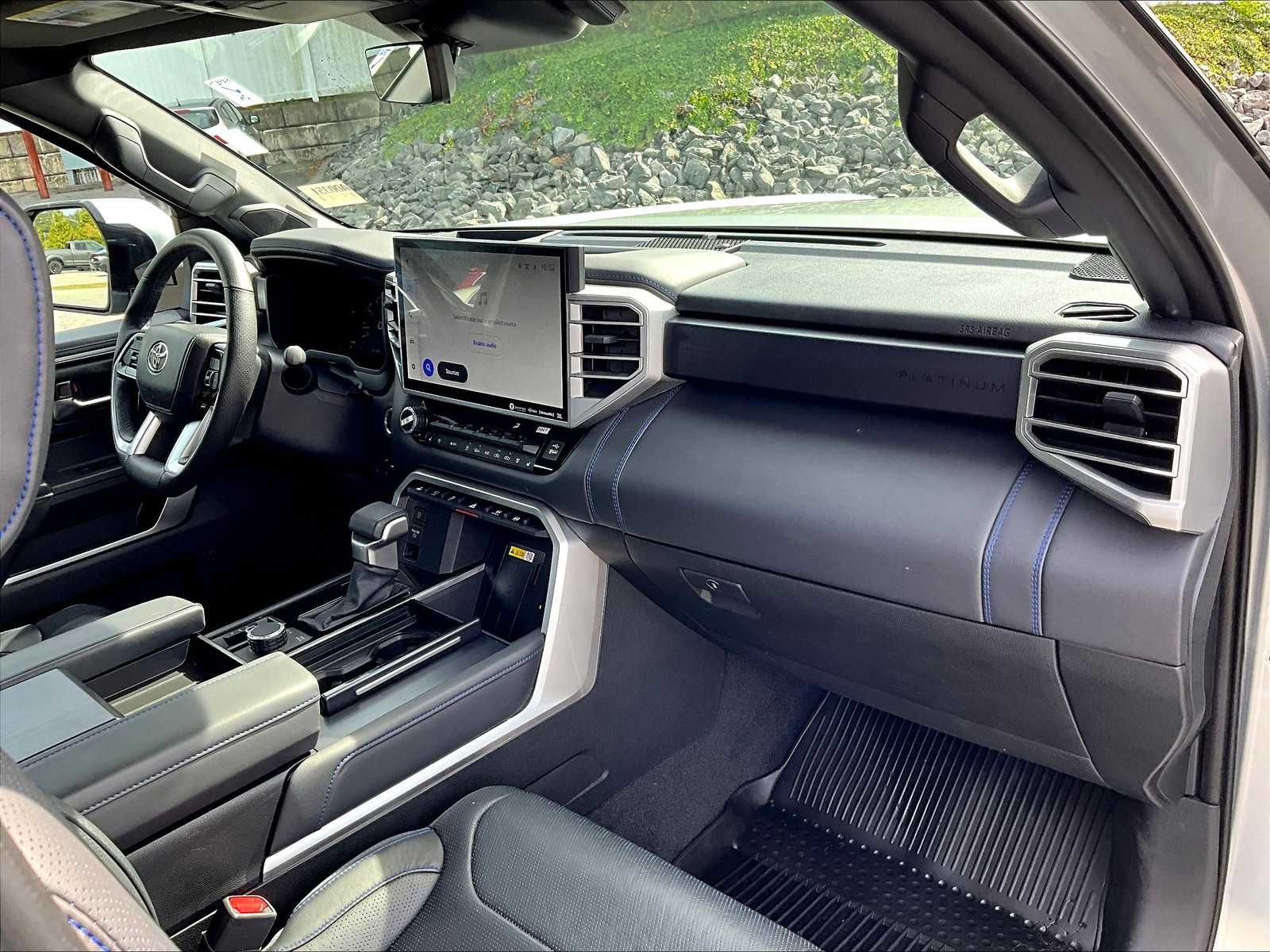 2022 Toyota Tundra Platinum - Photo 14