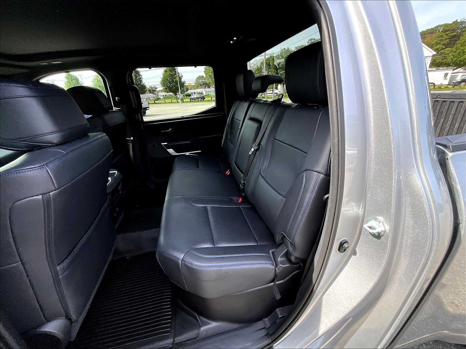 2022 Toyota Tundra Platinum - Photo 15