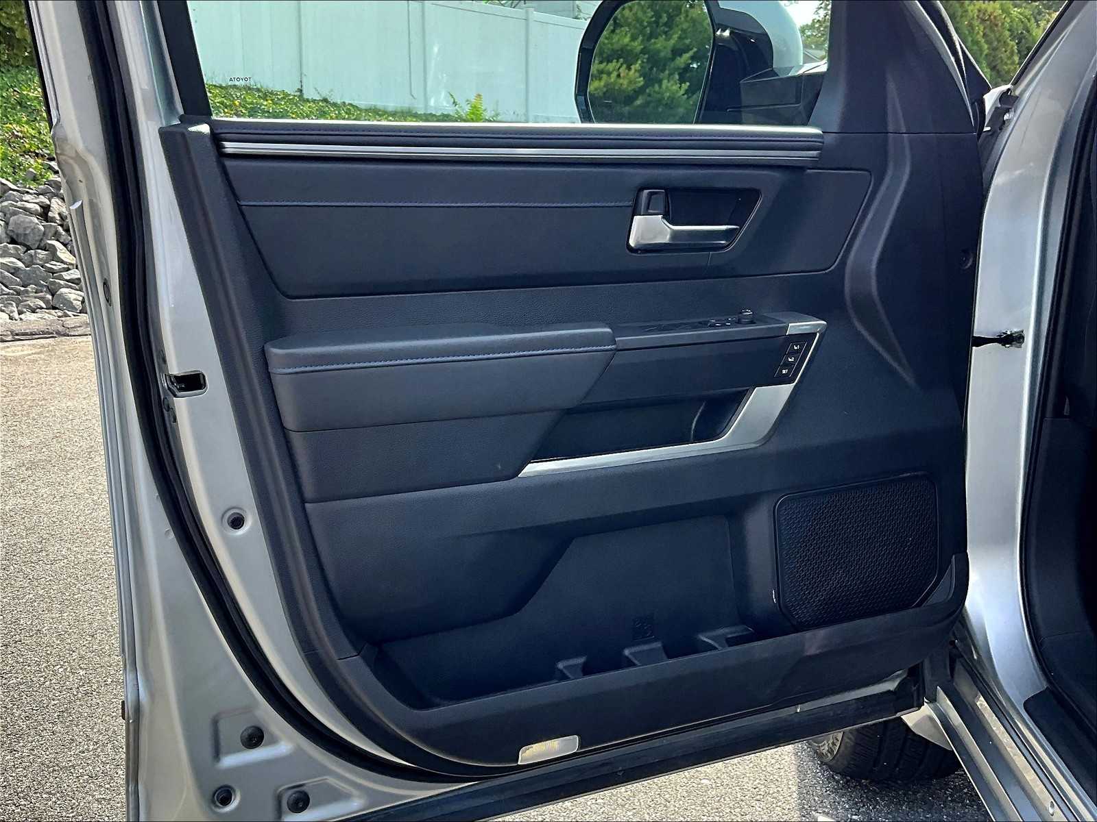 2022 Toyota Tundra Platinum - Photo 9