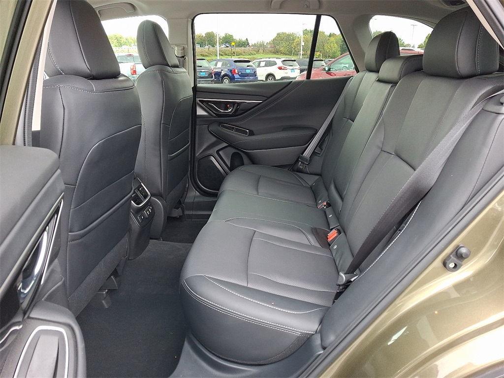 2022 Subaru Outback Limited - Photo 11