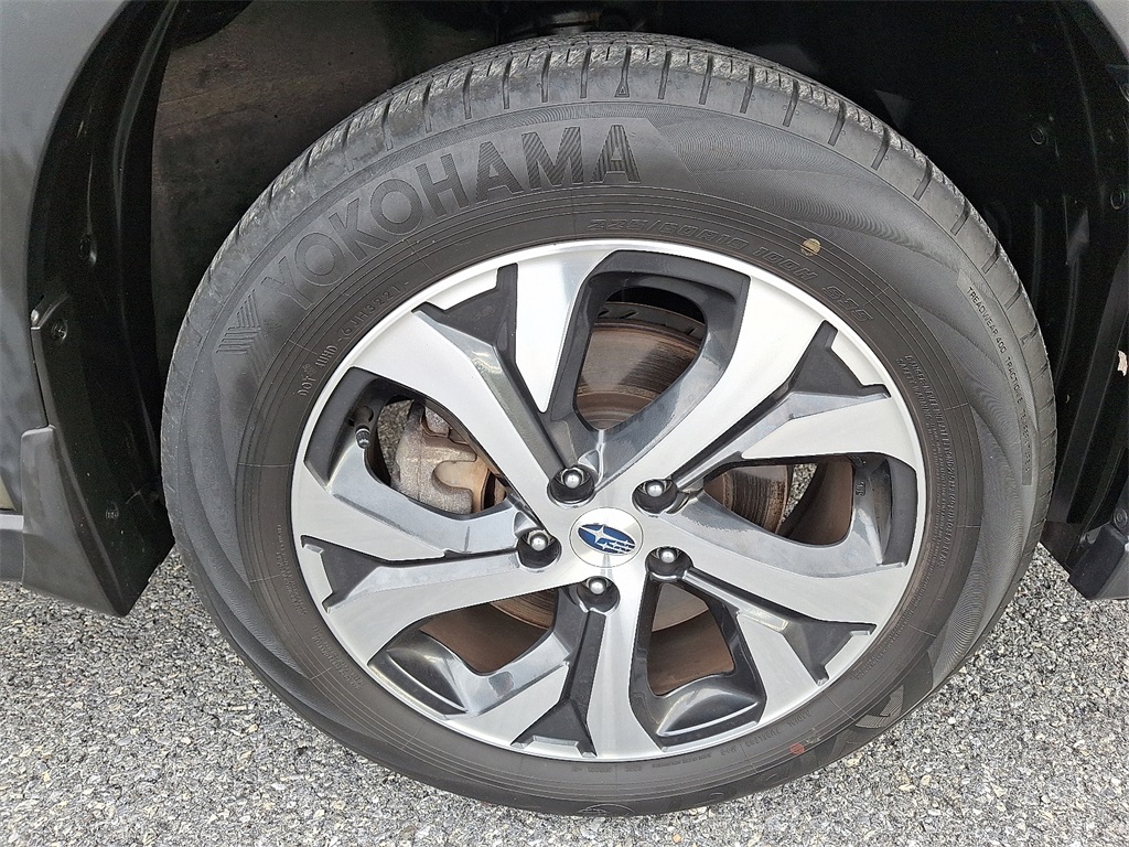 2022 Subaru Outback Limited - Photo 9