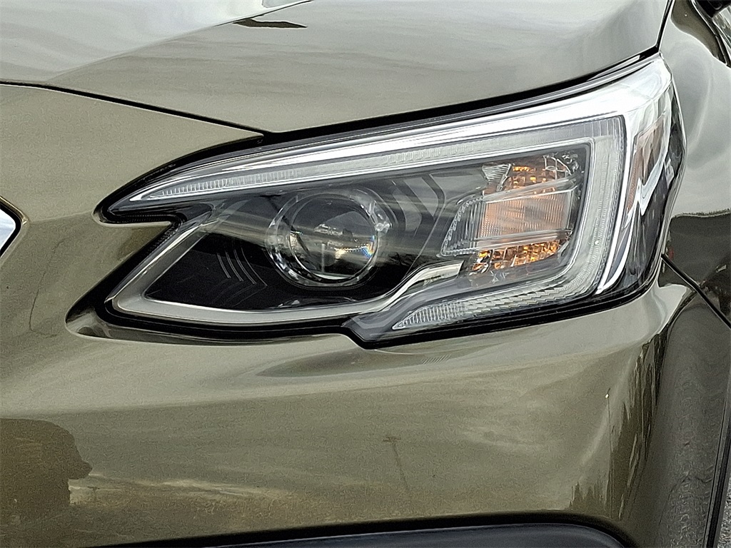 2022 Subaru Outback Limited - Photo 10