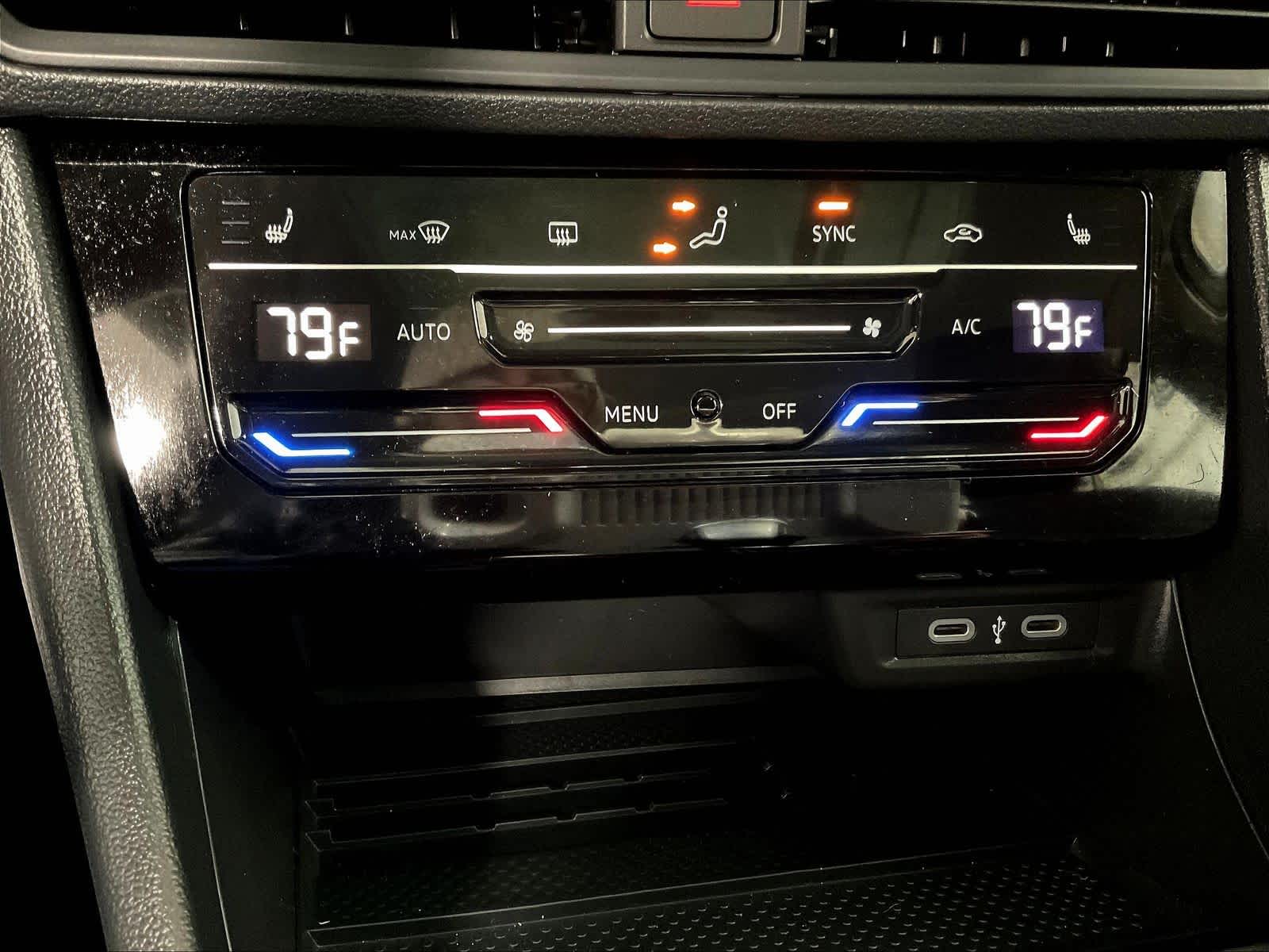 2025 Volkswagen Jetta SE - Photo 26