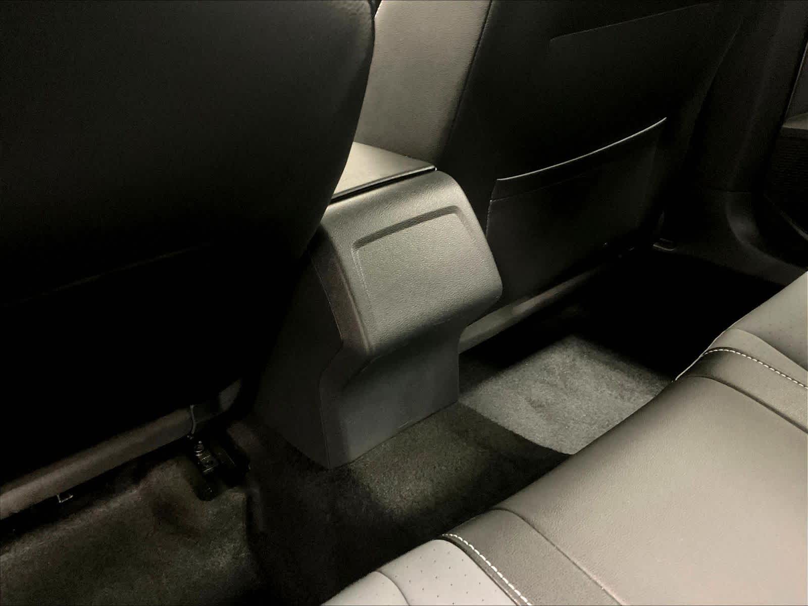 2025 Volkswagen Jetta SE - Photo 28