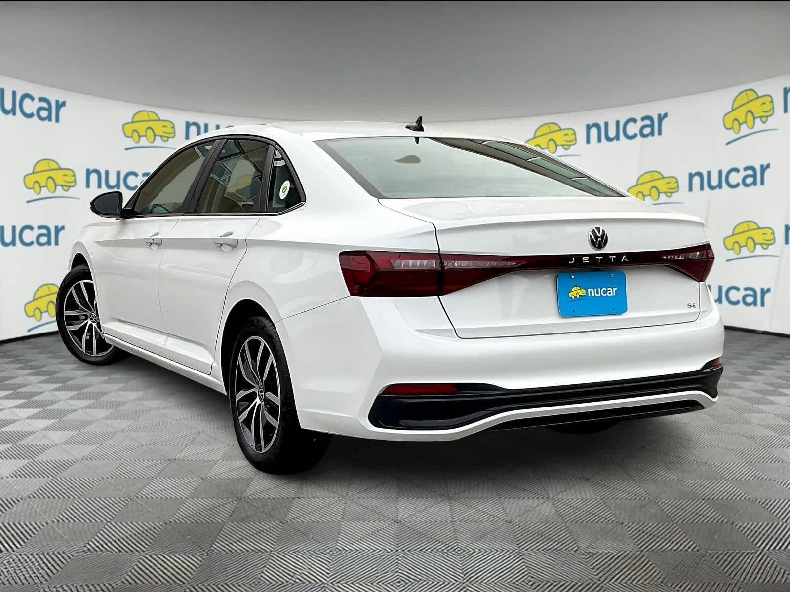 2025 Volkswagen Jetta SE - Photo 4