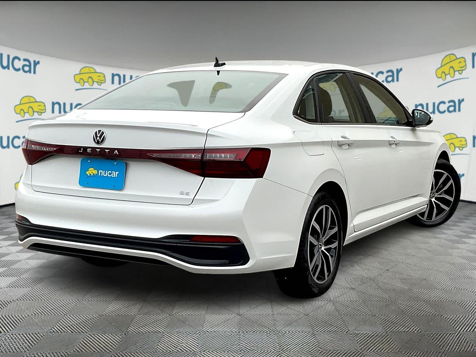 2025 Volkswagen Jetta SE - Photo 6