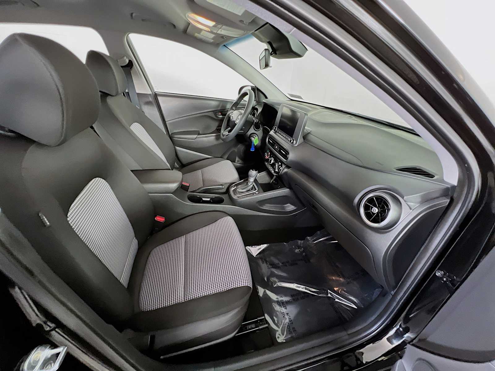 2023 Hyundai Kona SE - Photo 26