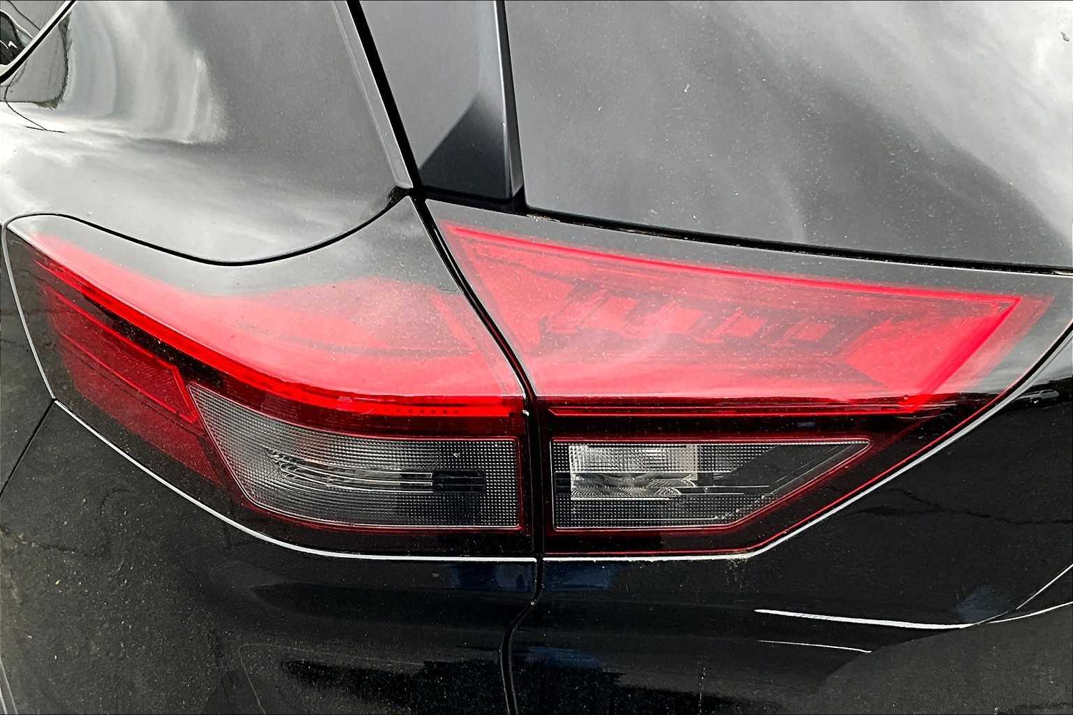 2022 Nissan Rogue SV - Photo 32