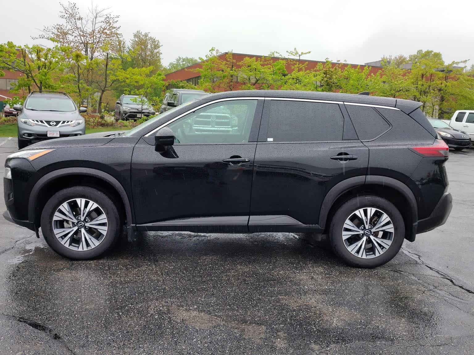 2022 Nissan Rogue SV - Photo 4
