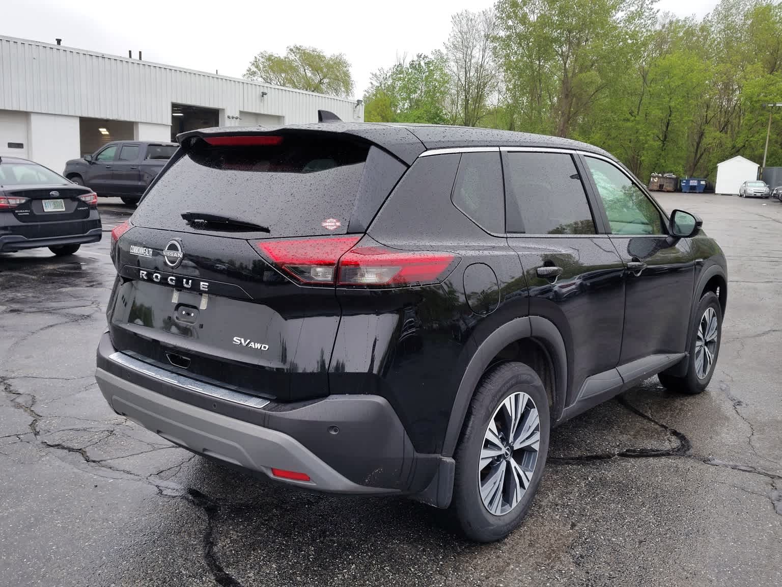 2022 Nissan Rogue SV - Photo 7