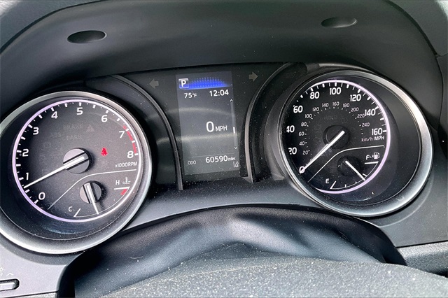 2022 Toyota Camry SE - Photo 7