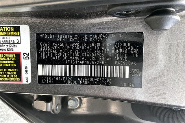 2022 Toyota Camry SE - Photo 9