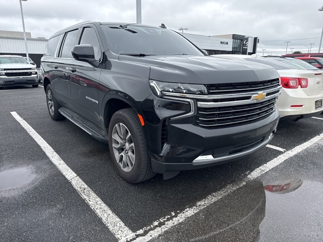 2024 Chevrolet Suburban LT