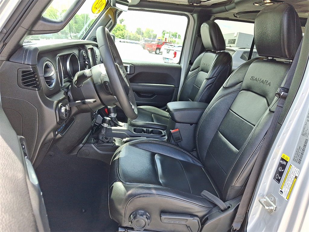 2023 Jeep Wrangler Sahara 4xe - Photo 13