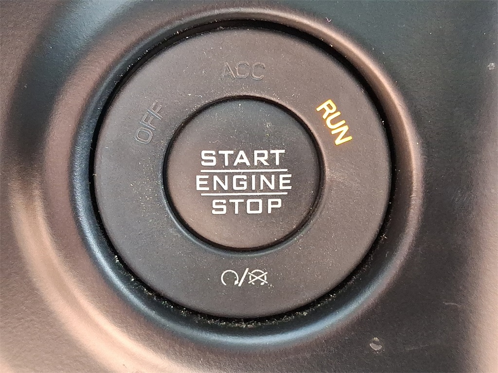 2023 Jeep Wrangler Sahara 4xe - Photo 22