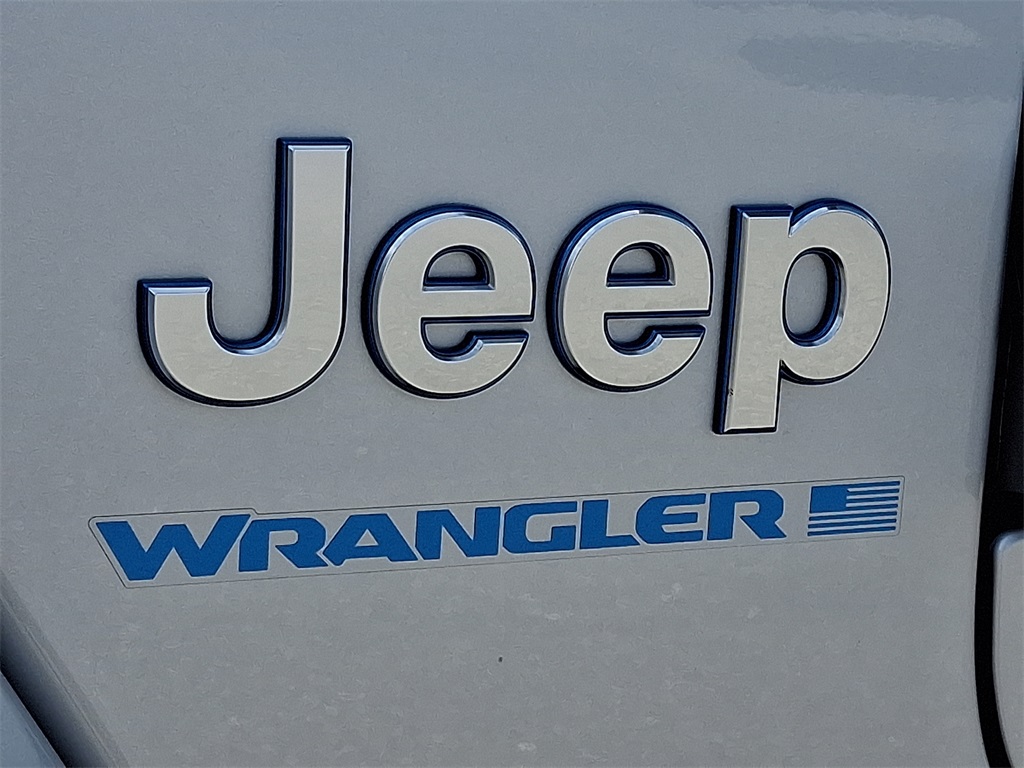 2023 Jeep Wrangler Sahara 4xe - Photo 28