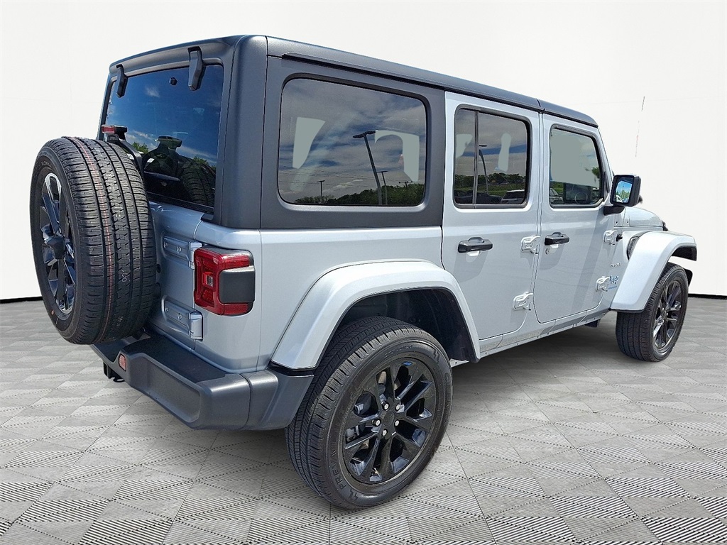 2023 Jeep Wrangler Sahara 4xe - Photo 6