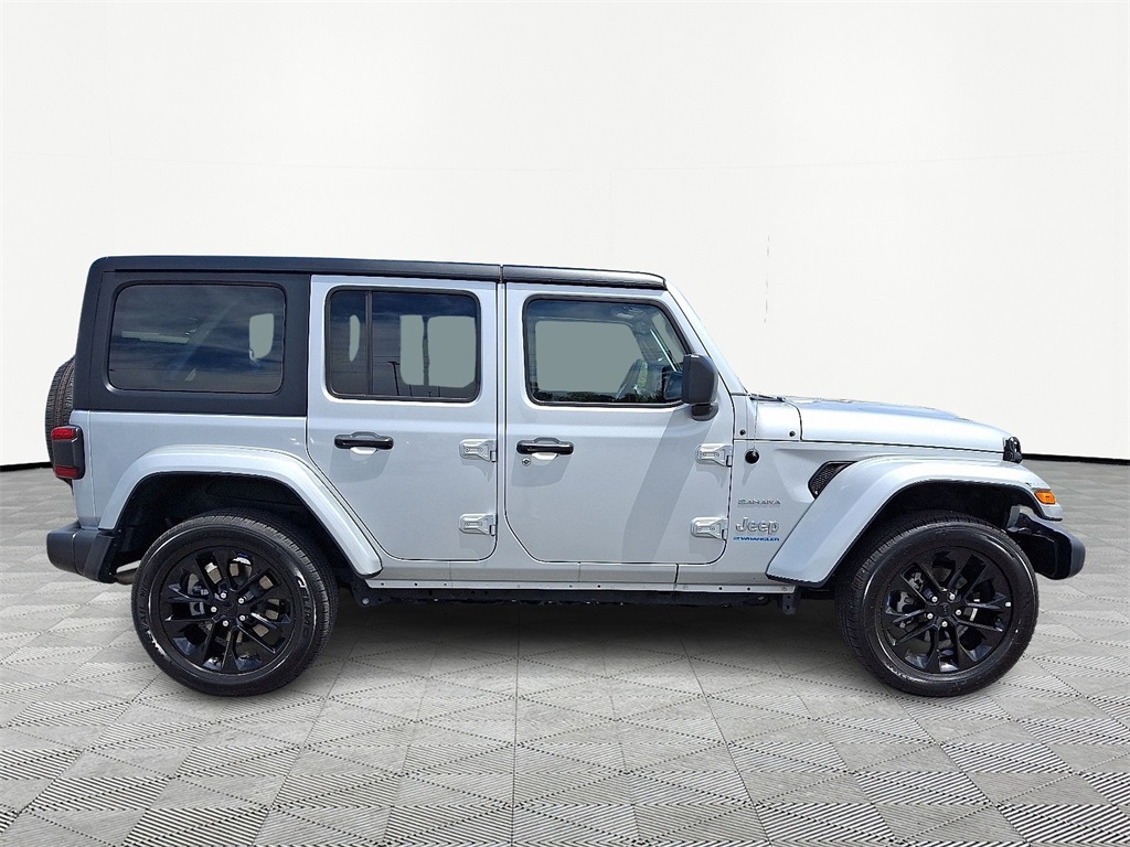 2023 Jeep Wrangler Sahara 4xe - Photo 7