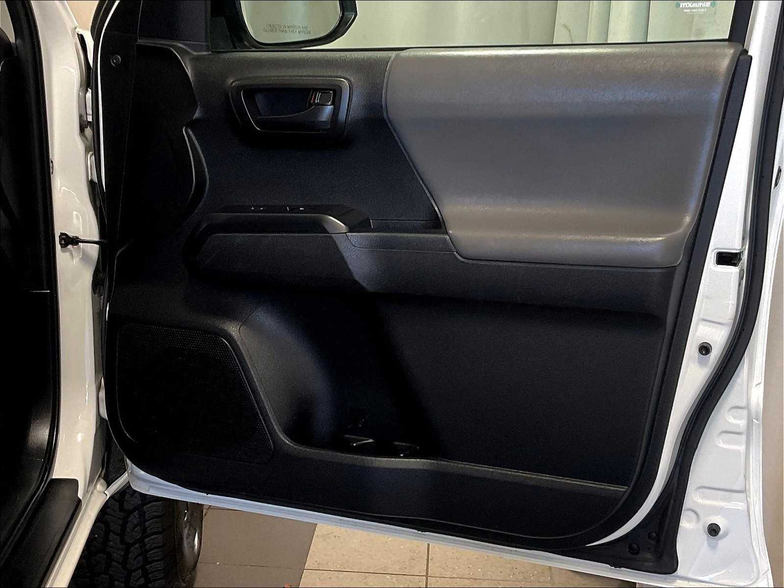 2022 Toyota Tacoma SR - Photo 12