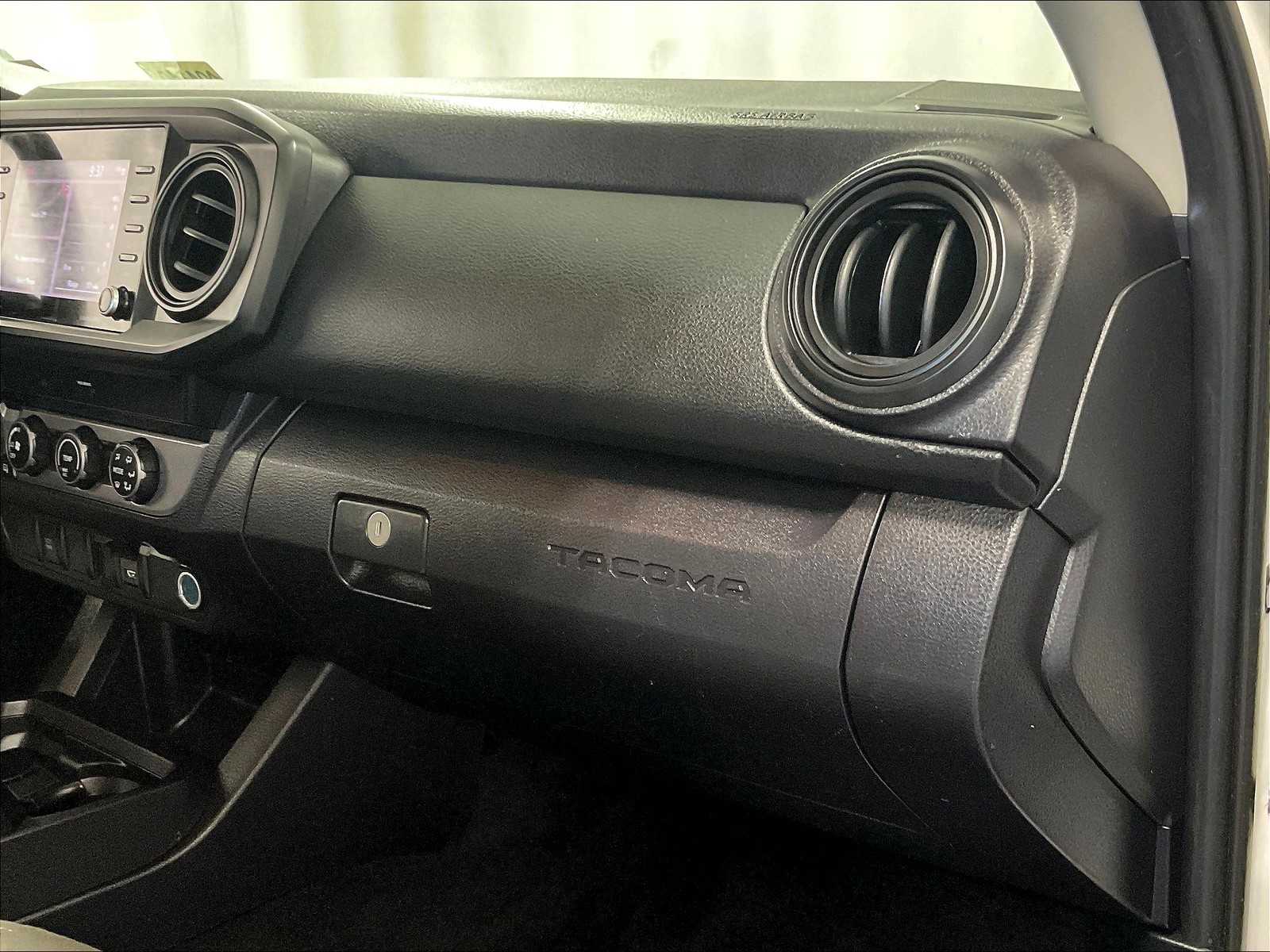 2022 Toyota Tacoma SR - Photo 13