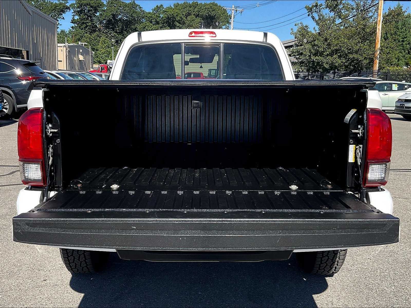 2022 Toyota Tacoma SR - Photo 28